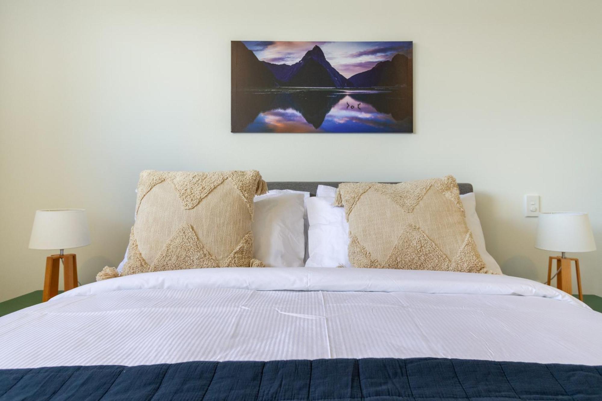Apartamento Conveniently Located 2Br Townhouse In West Akl Auckland Exterior foto
